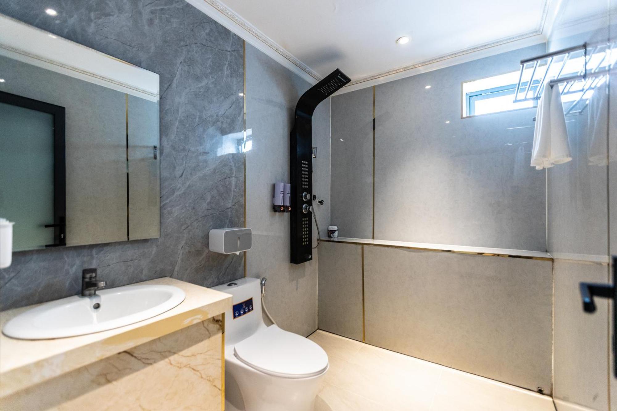 Hotel Khach San Bien Sao 2 - 139 Nguyen Luong P10 Go Vap